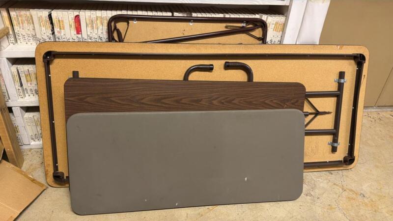(4) Folding Tables