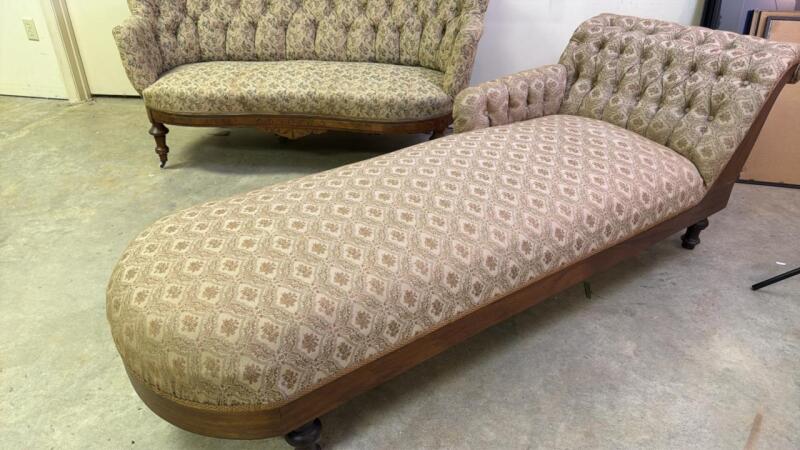 Victorian Chaise Lounger