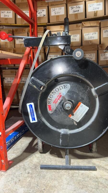Signode Model DD-1A Plastic Strapping Dispenser & Tools