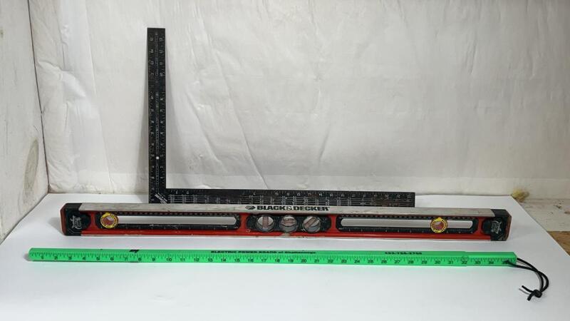 Carpenter Square, Level & Ruler