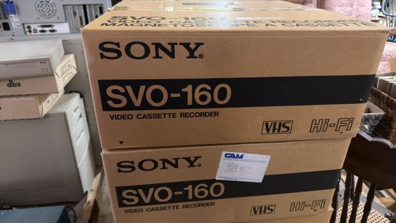 (2) SVO 160 Sony Video Cassette Recorders