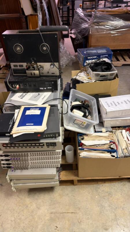 Pallet of Electronics