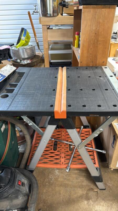 Foldable work table