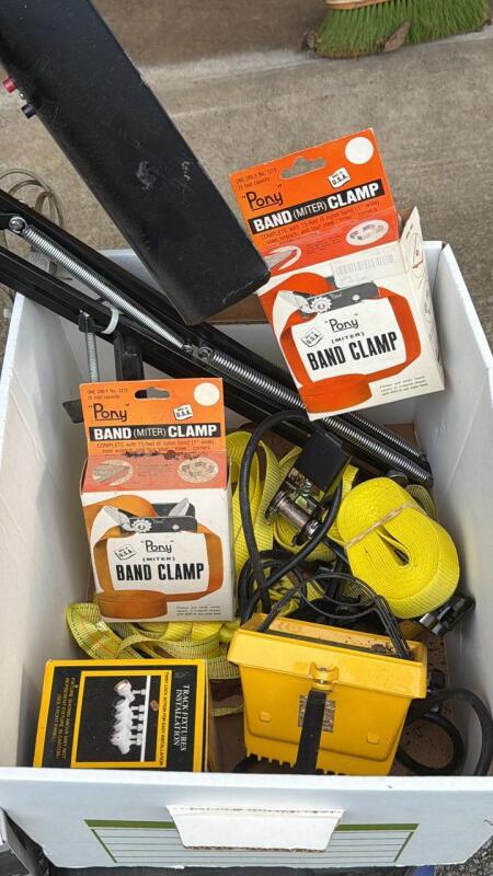 Lighting band clamps ratchet straps wall lantern