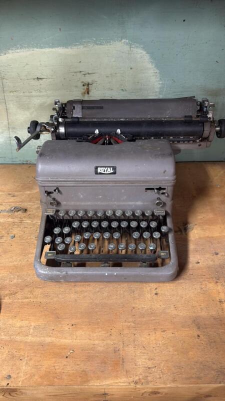 Royal vintage typewriter