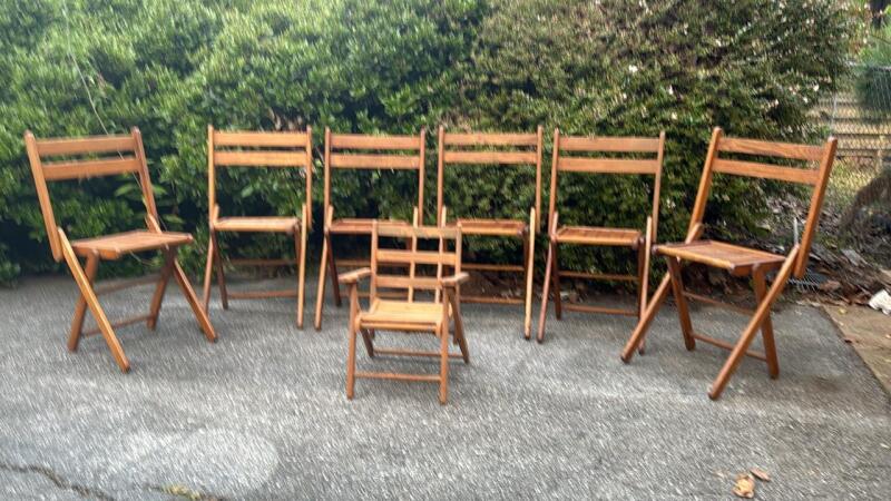 Finish wooden folding chairs