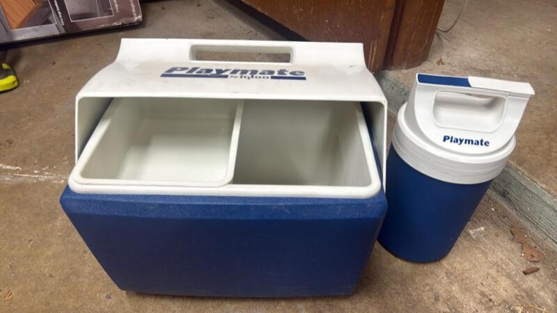 Igloo playmate cooler set