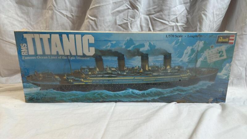 Titanic model kit