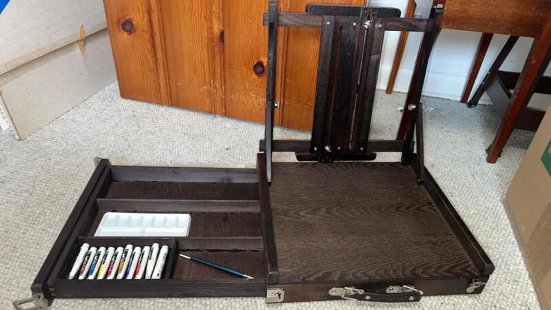 Table Top Easel