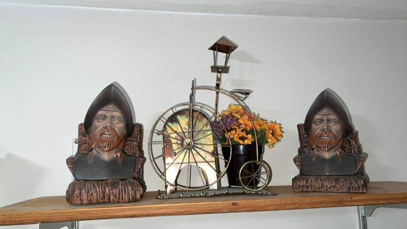 Conquistador Book Ends & Decorative Centerpiece