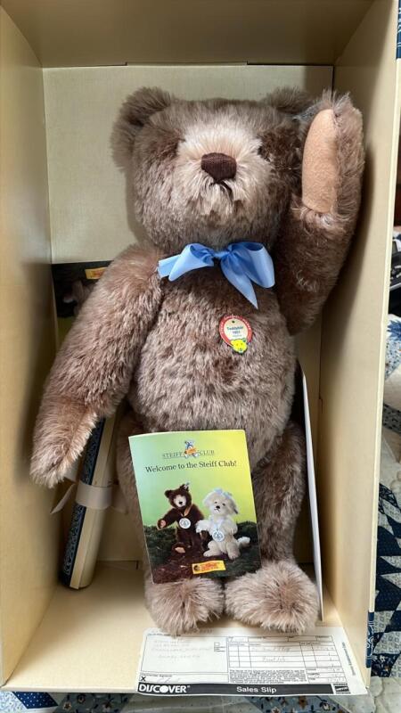 Limited Edition Steiff Teddy Bear 1951 Replica