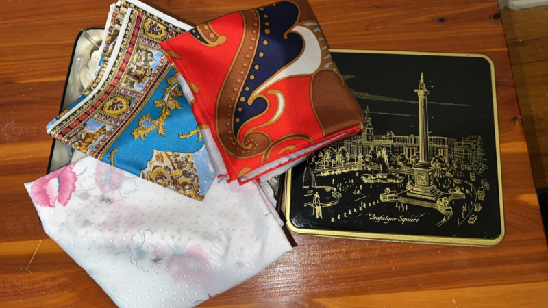 Vintage Scarves, Hankerchiefs, Women's Gloves & Collars