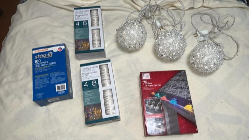 Christmas String Lights & Clips