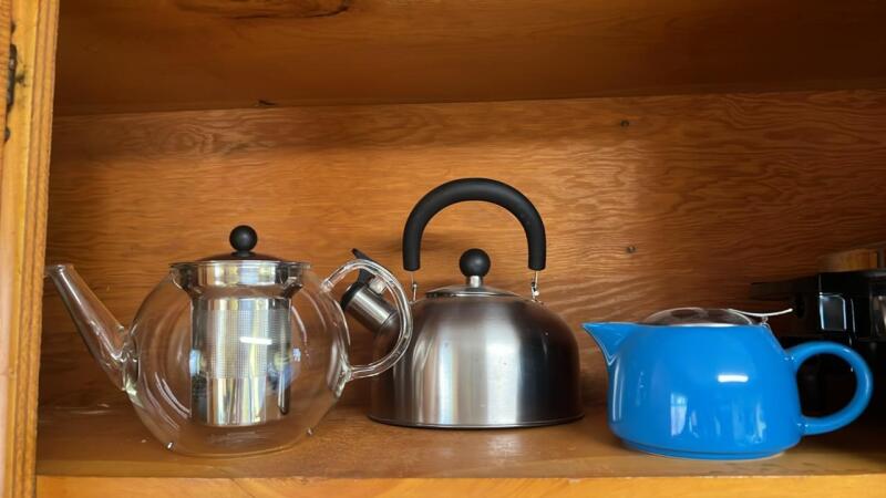 Tea Pots (3)