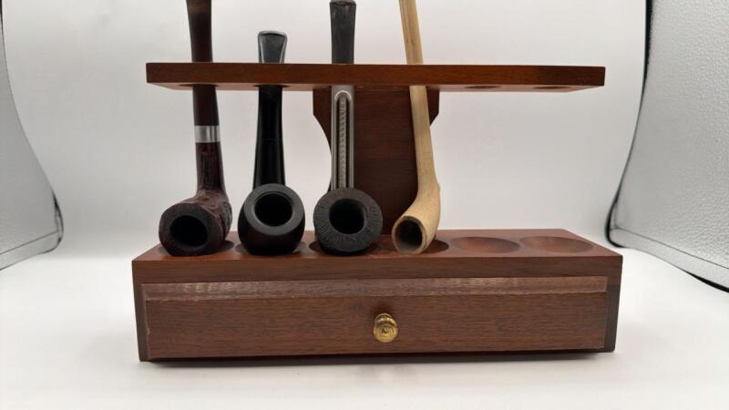 Pipes and stand