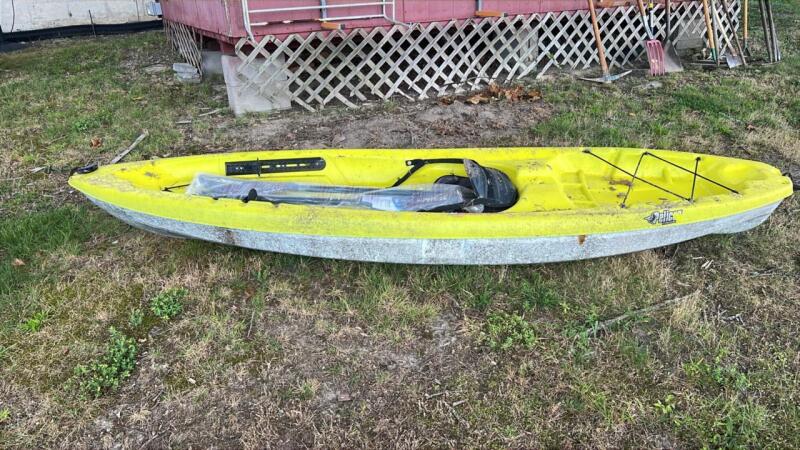 Pelican Kayak & Paddle