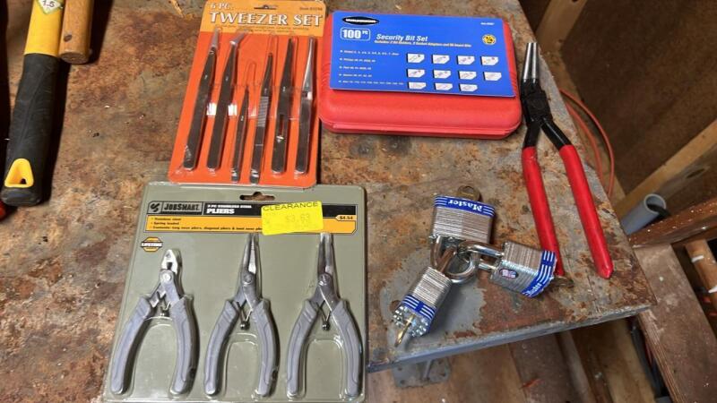 Tools & Padlocks