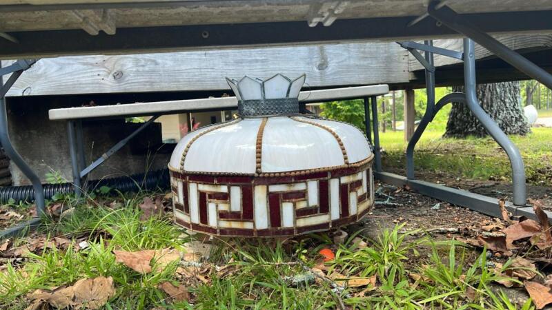 Vintage Tiffany-style stained glass hanging lamp shade