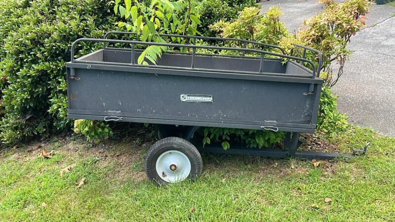 Strongway 17-cu ft Steel Dump Cart