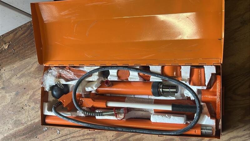 Central Hydraulic Portable Puller - 10 Ton