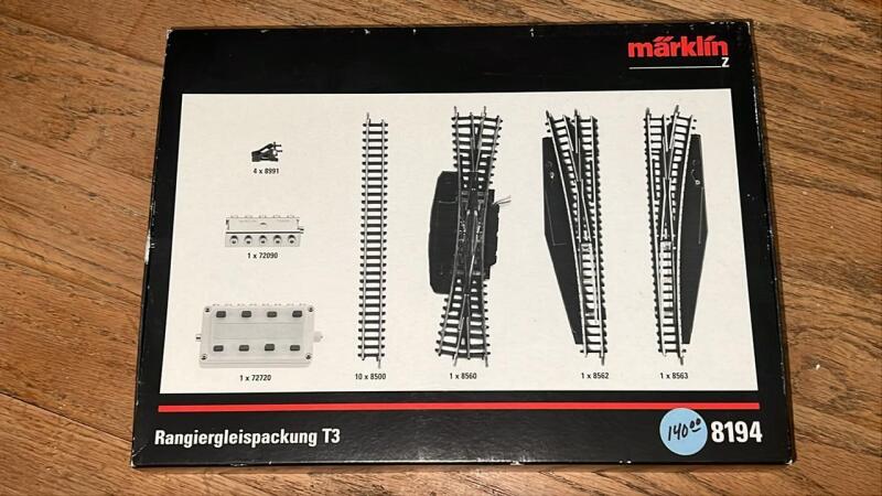 M&Atilde;&curren;rklin Z Scale 8194 Yard Track Set T3