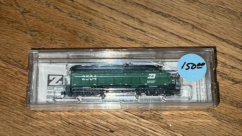 Micro-Trains Line model train car Z scale Burlington Northern railroad car